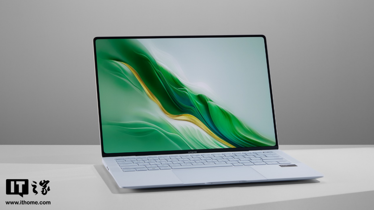 荣耀MagicBook Art 14明日首销 限时优惠200元，电子出版物销售新体验